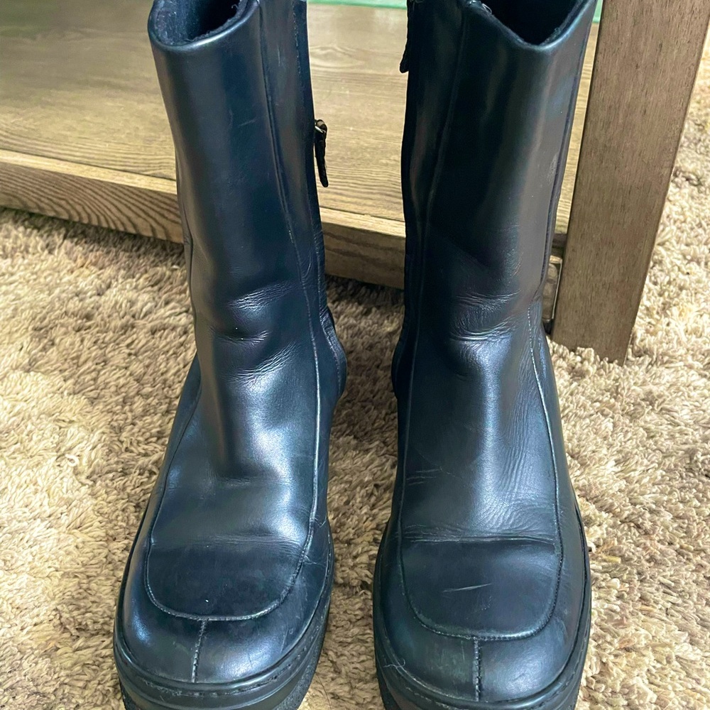 Gucci Boots - Black size 8